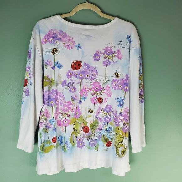 Cactus Womens White Ladybug Bee Flower Long Sleeve Graphic Tee Size 2X - Picture 2 of 6
